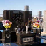 「墓石に使われている石について思う事！　見掛比重！」