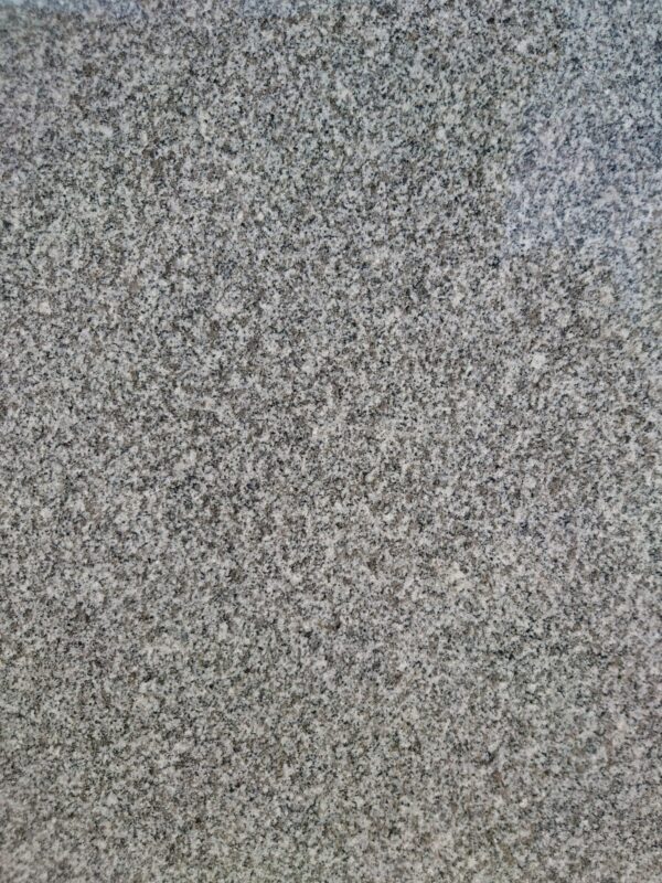 「墓石に使われている石について思う事！　圧縮強度！」