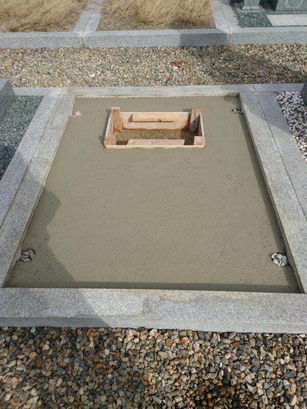 「墓石を建てる据え付け工事を上げてみました! 安土町慈恩寺 浄厳院東霊園!」