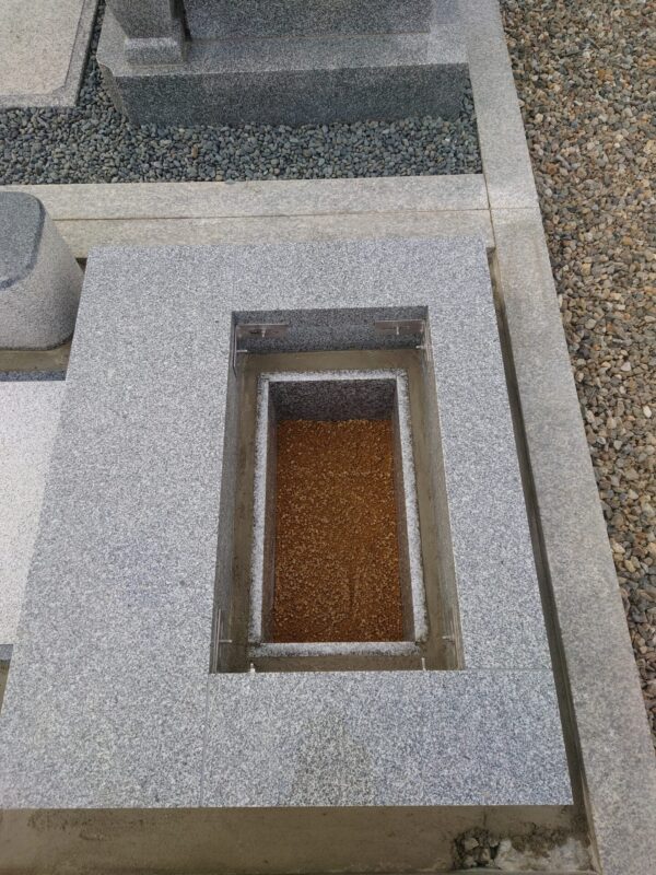 納骨室に水が入らない墓「信頼棺」導入|滋賀県初フランチャイズ加盟のご報告と想い