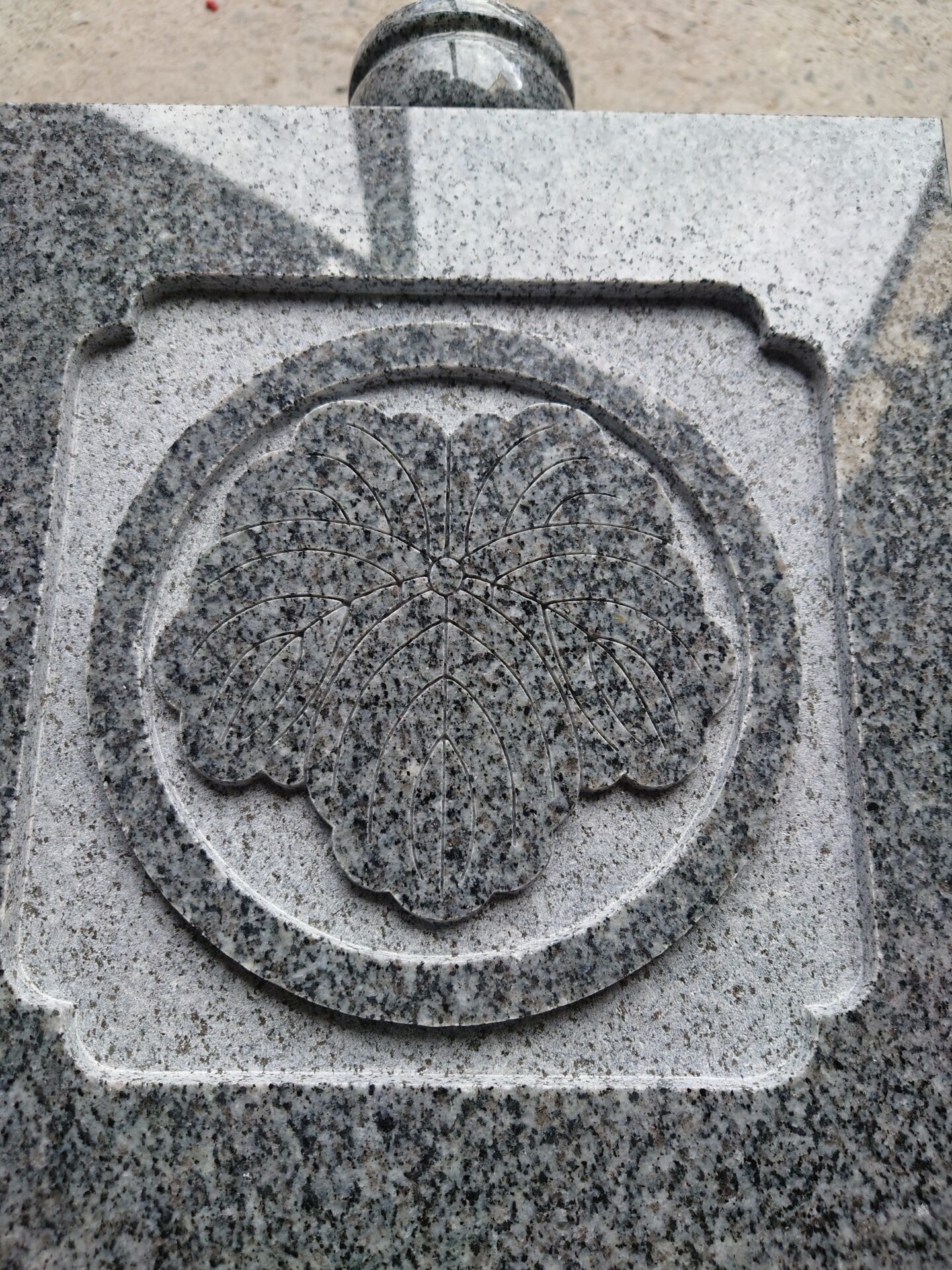 「文字彫について書いてみました！」 | 【石大 兼子石材店】滋賀県近江八幡市の石彫刻のできる墓石店