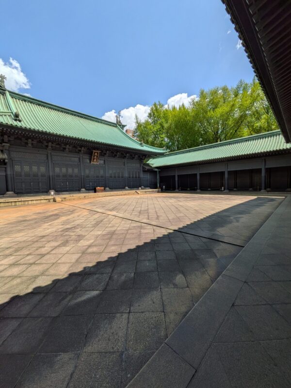 「湯島聖堂の石造りに圧倒！｜昔の職人技に刺激を受けた話と負けたくない想い！」