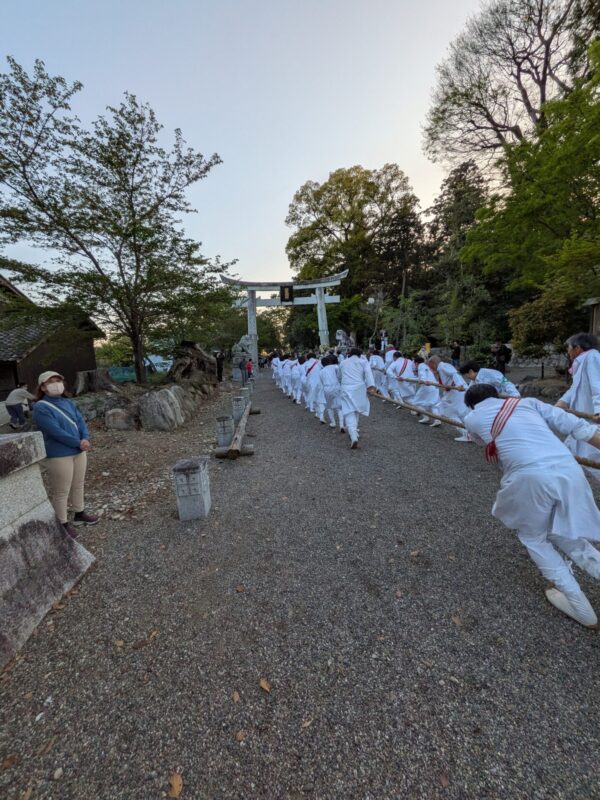 「沙沙貴神社の春祭りに参加！｜人が減る現実と伝統を守りたい想い！」