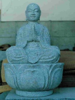 合掌地蔵  修業時代の作です。